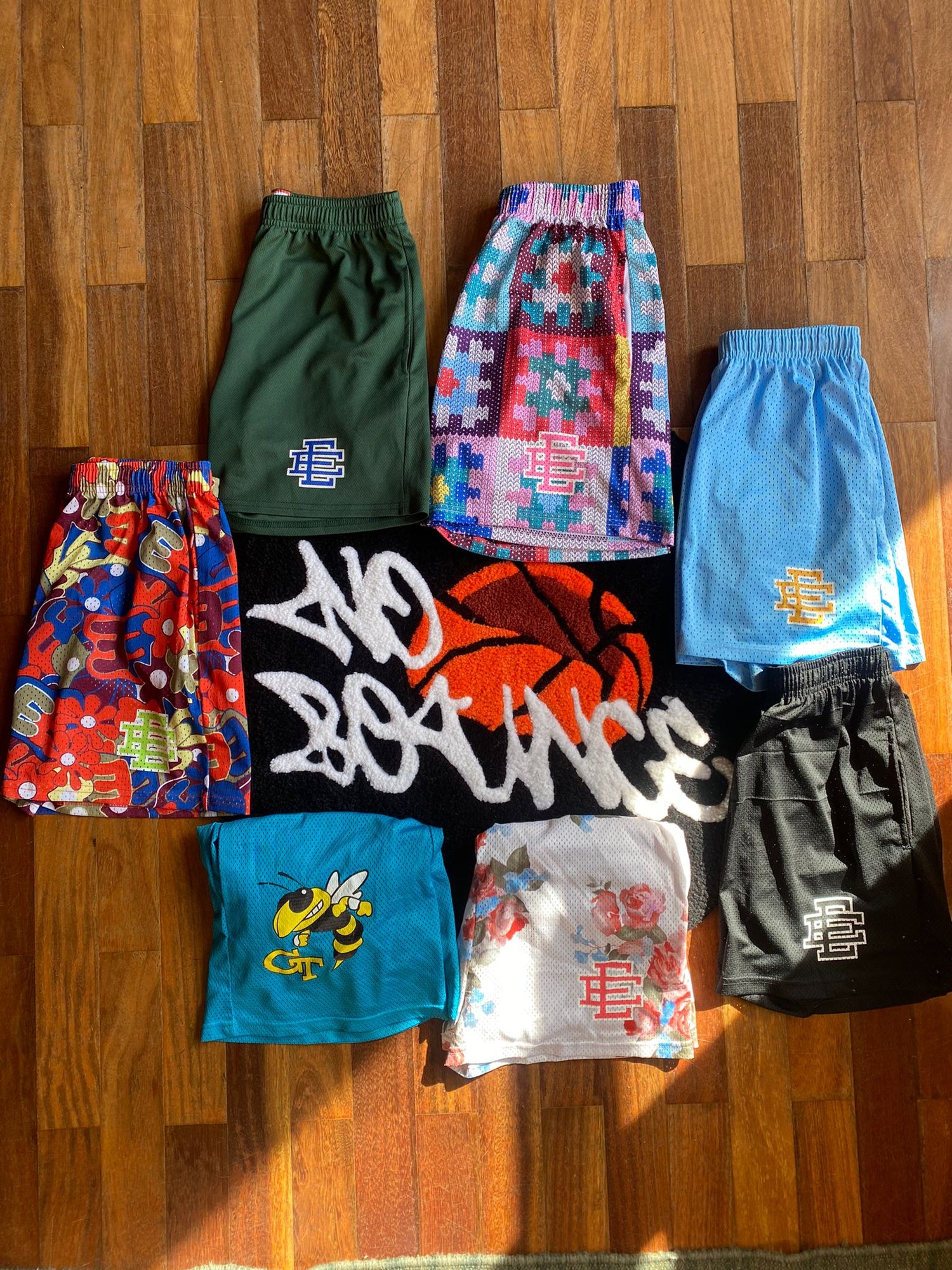 EE Shorts