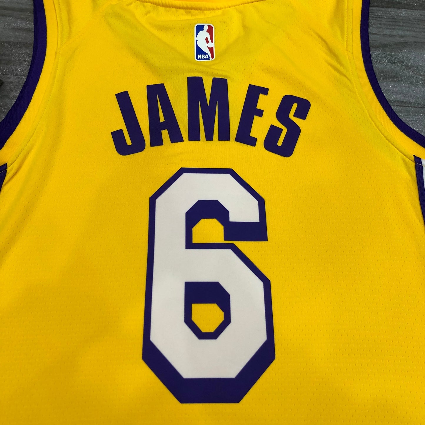 LeBron James - Los Angeles Lakers Jersey