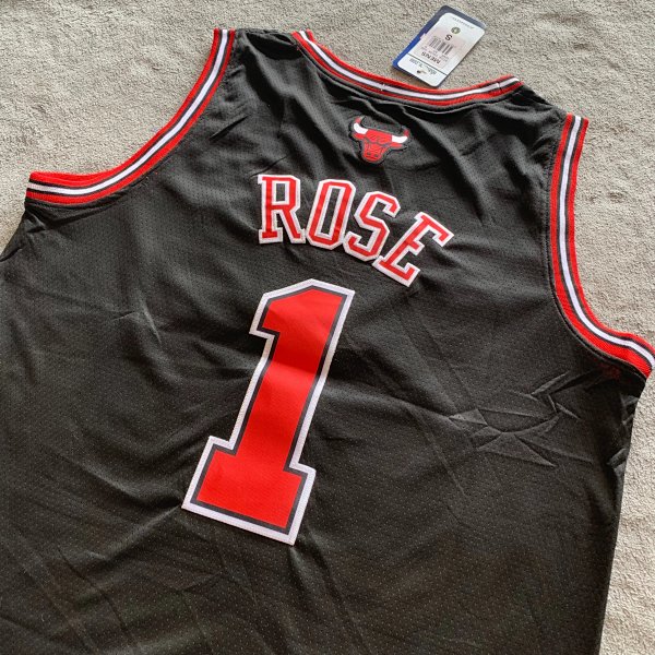 Derrick Rose - Chicago Bulls Jersey