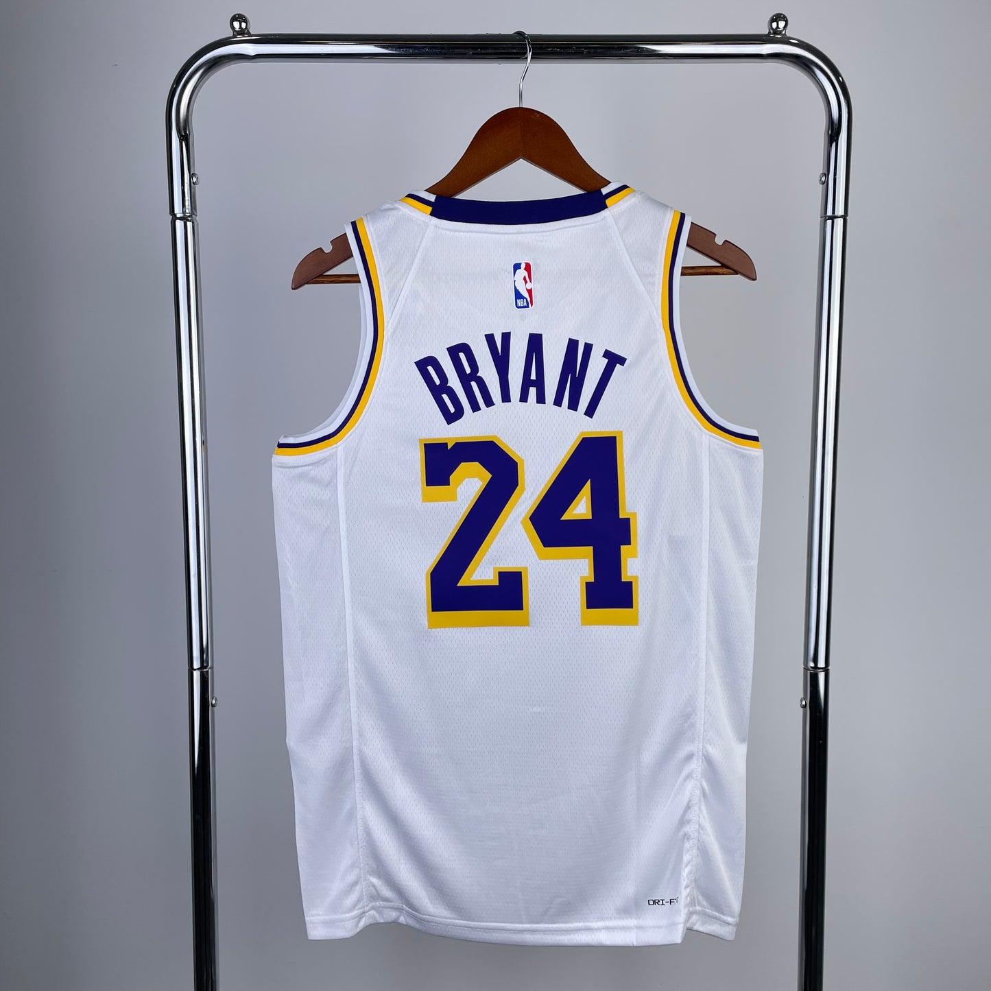 Kobe Bryant - Los Angeles Lakers Jersey