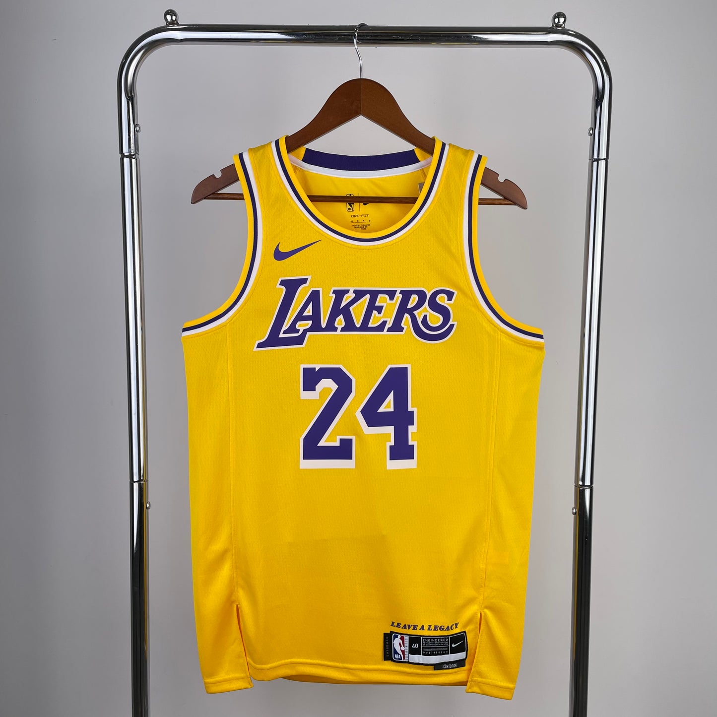 Kobe Bryant - Los Angeles Lakers Jersey