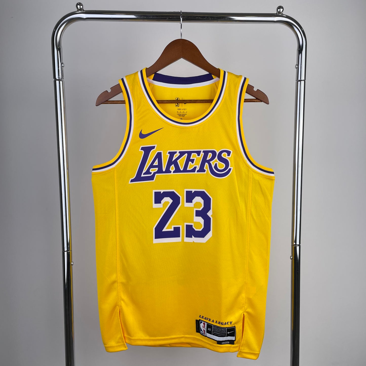 LeBron James - Los Angeles Lakers Jersey