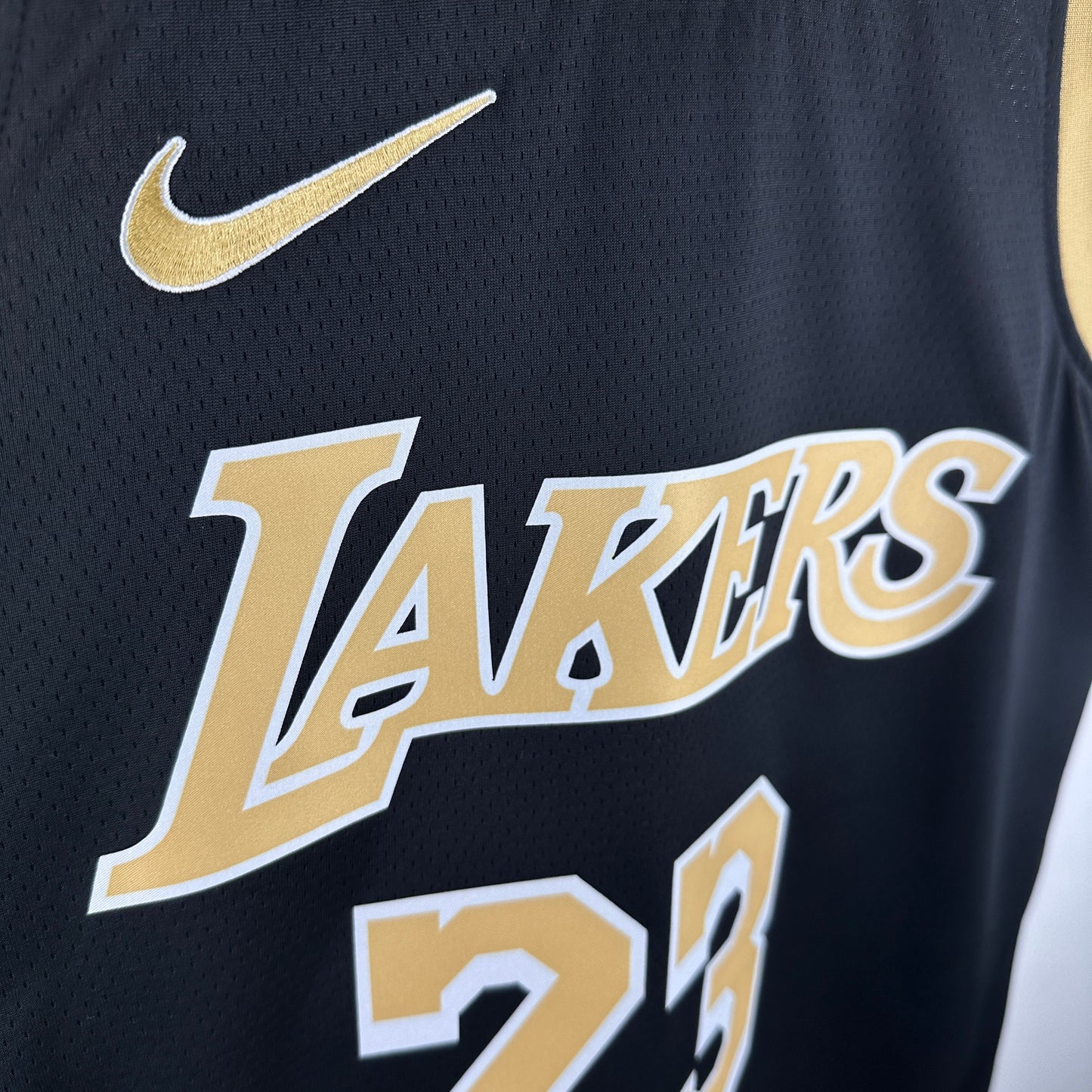 LeBron James - Los Angeles Lakers Jersey