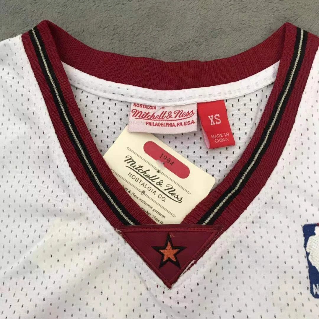 Allen Iverson - Philadelphia 76ers - Vintage Jersey